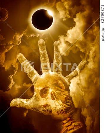 Scientific natural phenomenon. Total solar eclipse 32799871