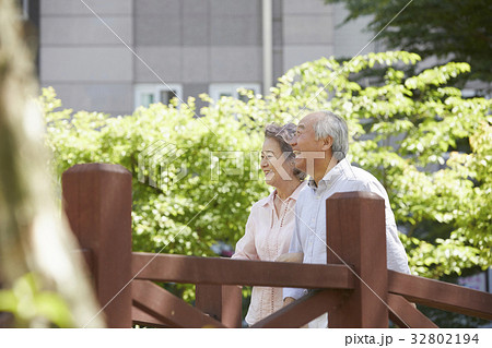 60代 韓国人 おばあちゃん 32802194