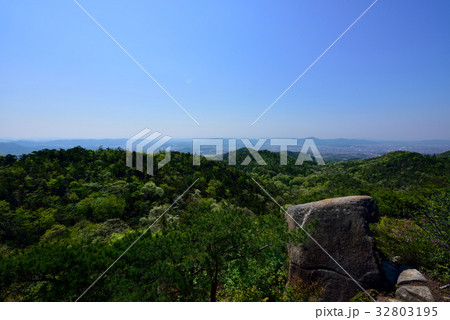 鬼ノ城から見る総社市内(岡山県総社市) 鬼ノ城から見る総社市内(岡山県総社市) 32803195