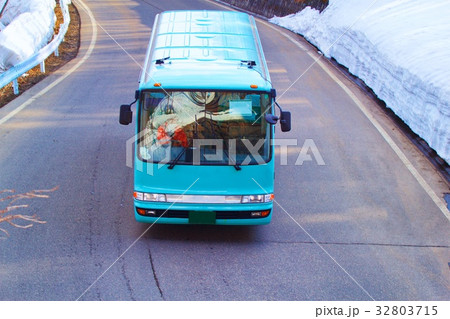 中型バスで走る 中型バスで走る 32803715