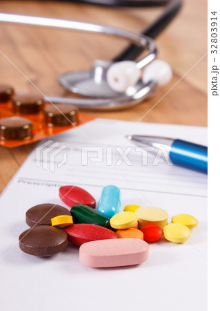 Pills, tablets or supplements with prescription Pills, tablets or supplements with prescription 32803914