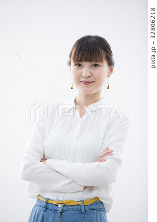 若い女性 ポートレート 若い女性 ポートレート 32806218