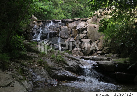 水分峡 石積みの堰堤～広島県安芸郡府中町　水分峡～ 32807827