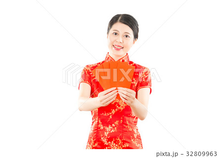 woman giving red envelope for lucky money 32809963