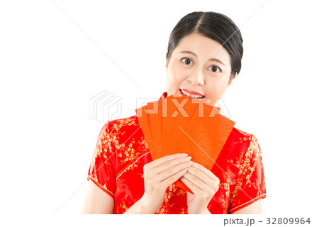 woman holding red envelope for lucky money 32809964