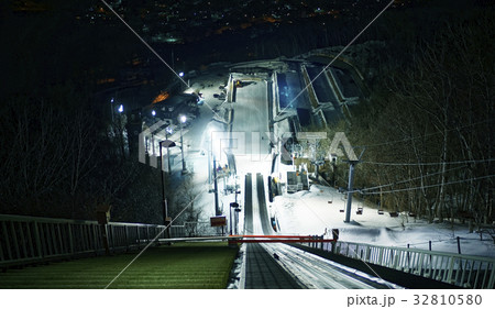 大倉山スキージャンプ競技場 32810580