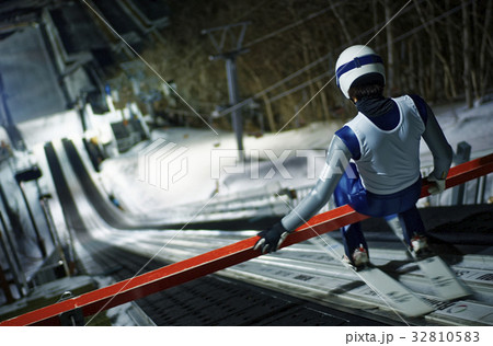 スキージャンプ スタート スキージャンプ スタート 32810583