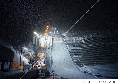 大倉山スキージャンプ競技場 32811016