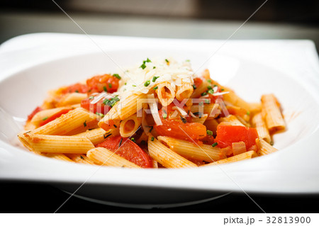 Pasta with sauce Pasta with sauce 32813900