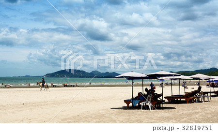 Huahin coastline 32819751
