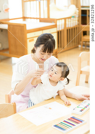保育園　保育所　託児所 32821296