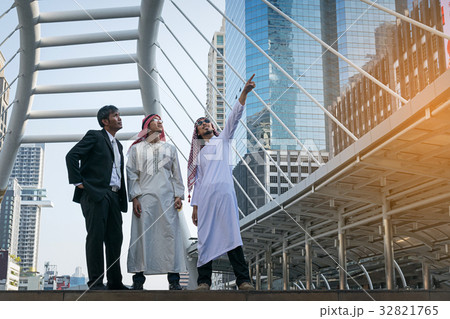 Businessman and Arab businessmen worker Businessman and Arab businessmen worker 32821765