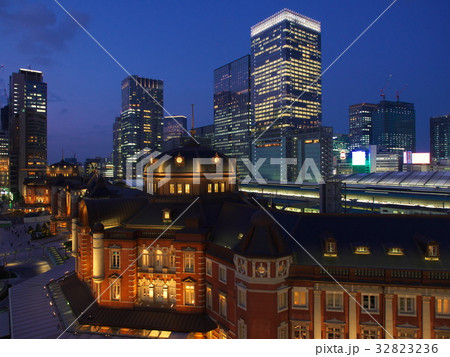 【東京都・2017年6月】　東京駅　都市風景 32823236
