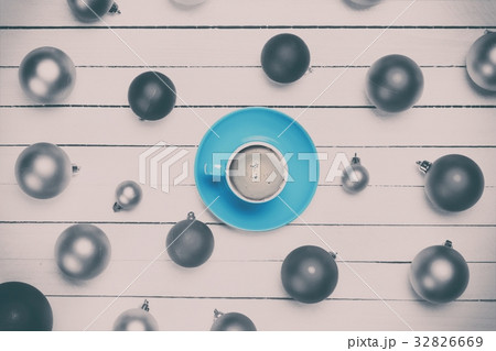 Coffee cup and christmas balls Coffee cup and christmas balls 32826669
