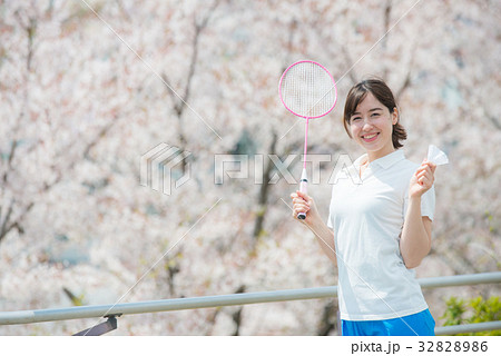 サクラ　女性　 32828986