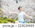 サクラ　女性　 32828989