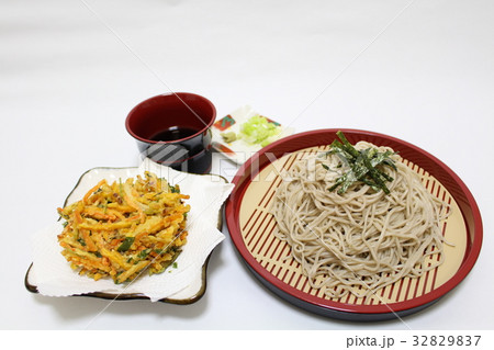 かき揚げ天麩羅とざるそば 32829837