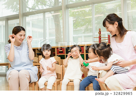 保育園　保育所　託児所 32829965