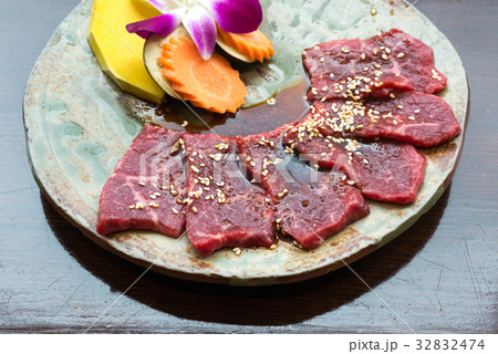 Premium japanese Rosu beef sliced on plate Premium japanese Rosu beef sliced on plate 32832474