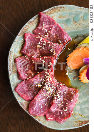 Premium japanese Rosu beef sliced Premium japanese Rosu beef sliced 32832482