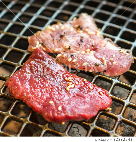 Yakiniku grilled meat Yakiniku grilled meat 32832543