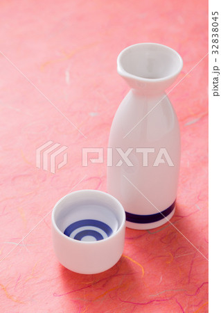 日本酒 32838045