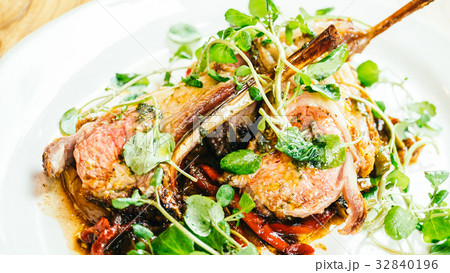 Grilled lamb chop meat steak Grilled lamb chop meat steak 32840196