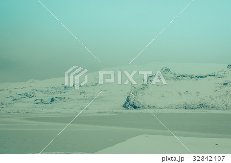 Icebergs in Glacier Lagoon, Iceland . 32842407