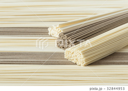 乾麺　うどん　そうめん　そば 32844953