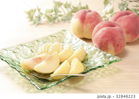 カットした桃 32846223