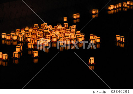 灯篭流し 32846291