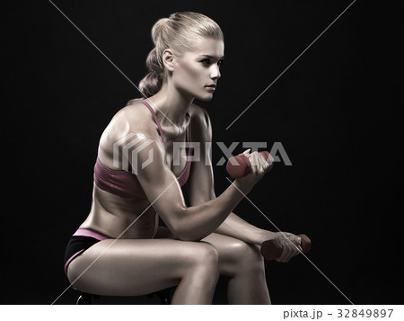 beautiful fitness woman with dumbbells beautiful fitness woman with dumbbells 32849897