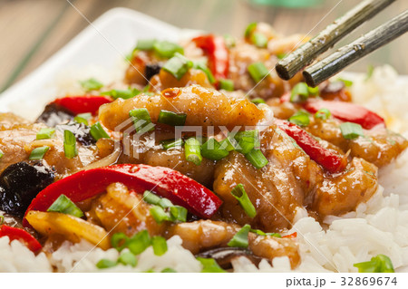 Sirloins on sweet and sour sauce Sirloins on sweet and sour sauce 32869674