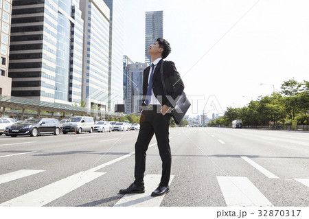 大人 成人 全身 32870317