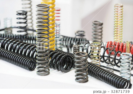 Multicolored metal of different sizes car springs  32871739
