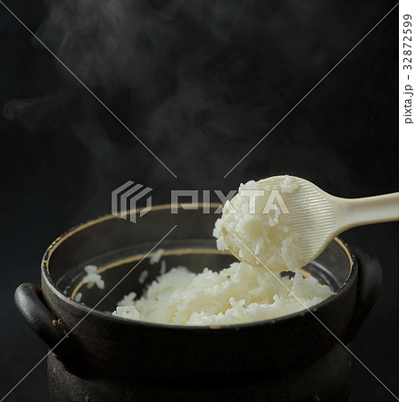 釜炊きご飯の写真素材