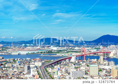 夏の高塔山展望台からの眺め(北九州市一望) 夏の高塔山展望台からの眺め(北九州市一望) 32873764