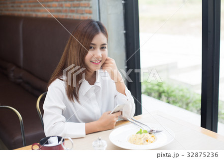 Asia business people working. Asia business people working. 32875236
