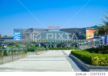 中国 広州東駅Guangzhou East Railway Station 32876359