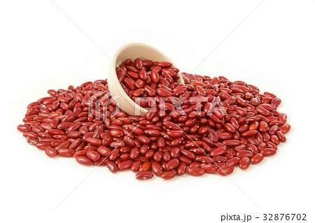 Red beans 32876702