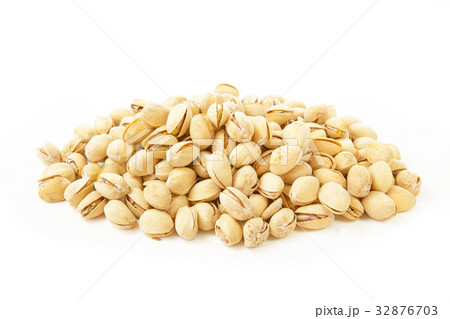 Dried pistachios Dried pistachios 32876703