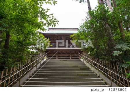 円覚寺 三門(山門) 神奈川県鎌倉市 2017年7月現在 円覚寺 三門(山門) 神奈川県鎌倉市 2017年7月現在 32878602
