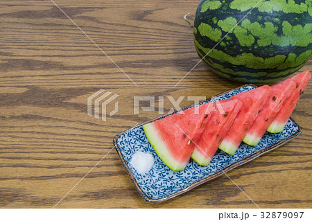 スイカ すいか 西瓜 32879097