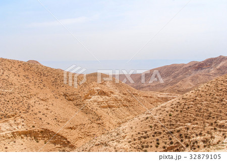 Wadi Qelt in Judean desert around St. George 32879105