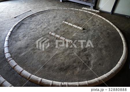 天下無双力士雷電為右衛門生家の土俵 32880888