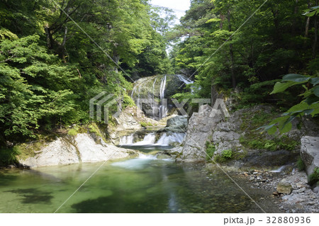 関山大滝(山形県) 32880936