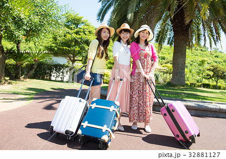女子旅 旅行 女性3人 女子旅 旅行 女性3人 32881127