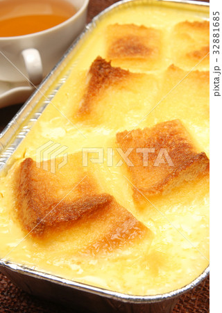 Bread Pudding 32881685