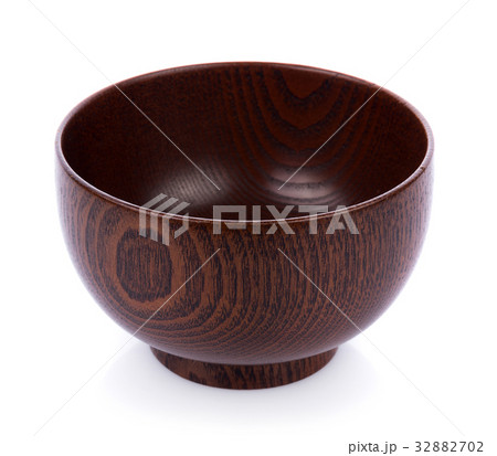 wooden bowl isolated on white background 32882702