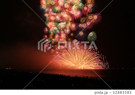津花火大会 32883583